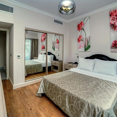 Jasmine Court Hotel & Casino Kyrenia  Exteriör bild