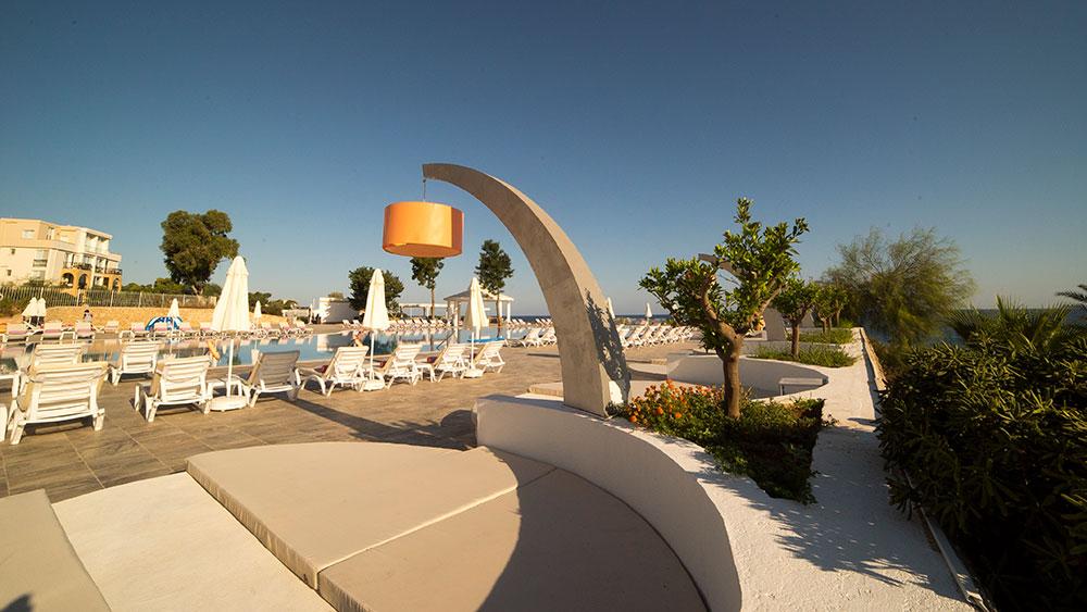Jasmine Court Hotel & Casino Kyrenia  Exteriör bild