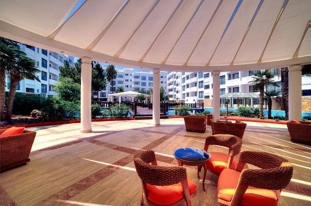 Jasmine Court Hotel & Casino Kyrenia  Exteriör bild