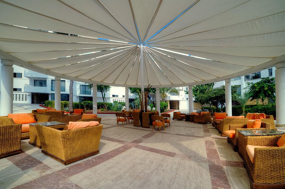 Jasmine Court Hotel & Casino Kyrenia  Exteriör bild