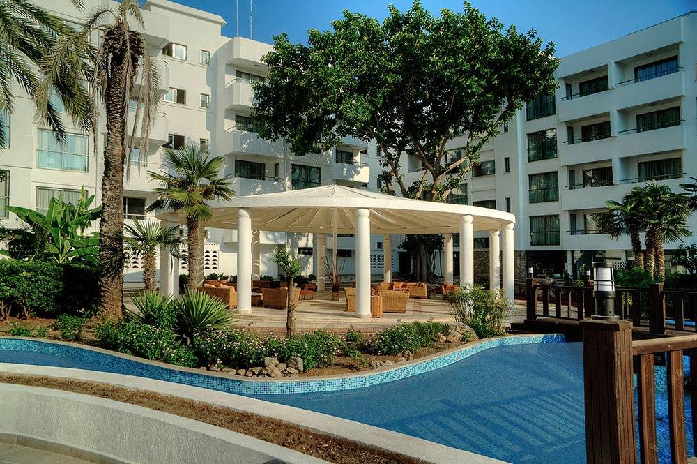 Jasmine Court Hotel & Casino Kyrenia  Exteriör bild