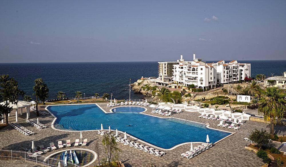 Jasmine Court Hotel & Casino Kyrenia  Exteriör bild