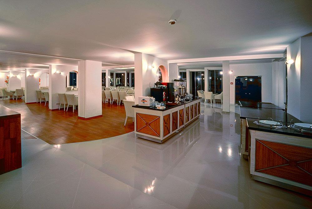 Jasmine Court Hotel & Casino Kyrenia  Exteriör bild