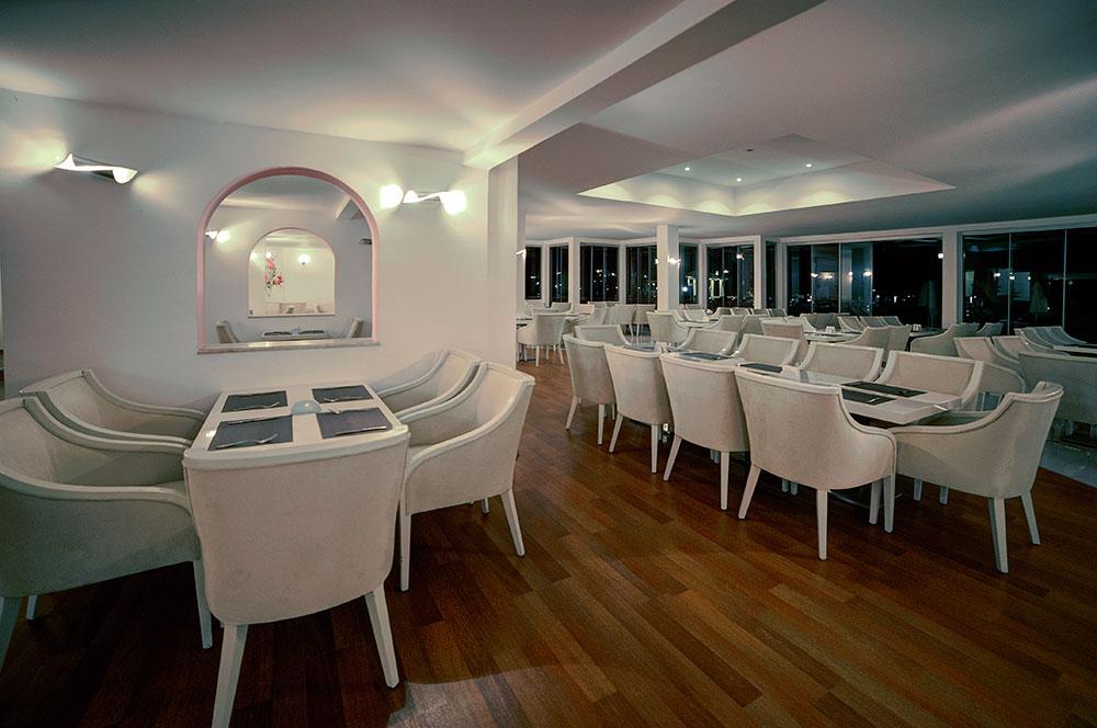 Jasmine Court Hotel & Casino Kyrenia  Exteriör bild