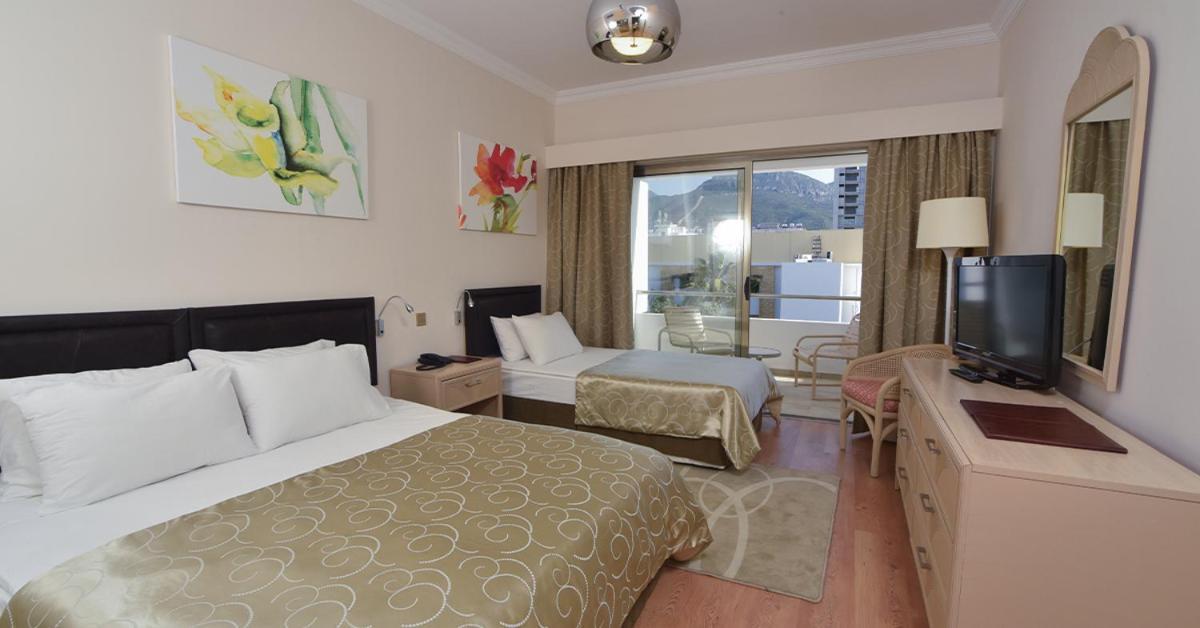 Jasmine Court Hotel & Casino Kyrenia  Exteriör bild