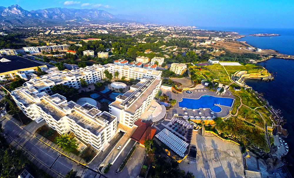 Jasmine Court Hotel & Casino Kyrenia  Exteriör bild